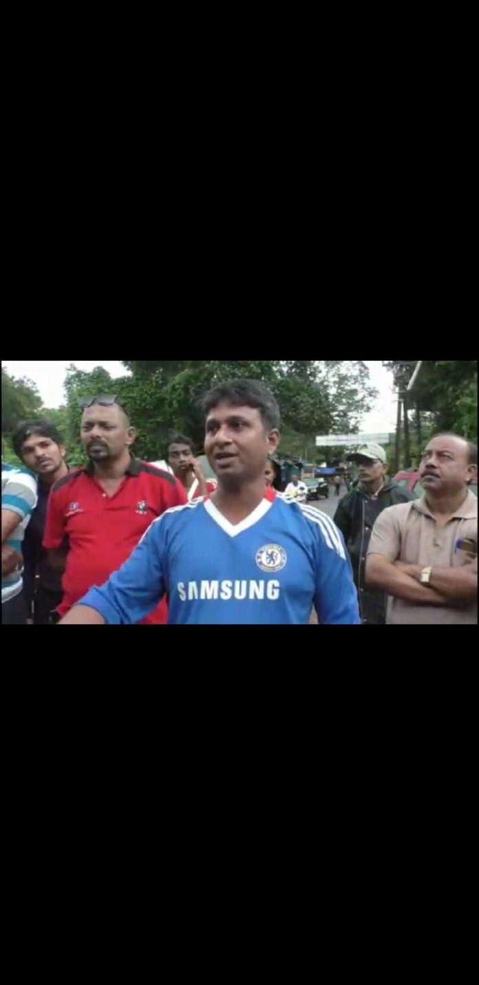 MGP supporters resort to photo op at Khandepar landslide