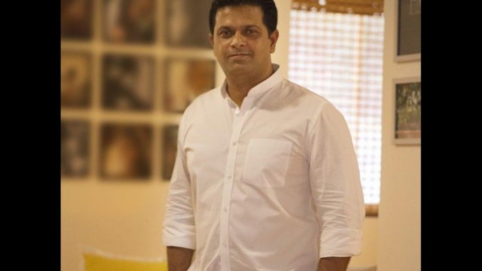 Jayesh Salgaonkar blames Sudin Dhavalikar for pothole ridden roads in Saligao