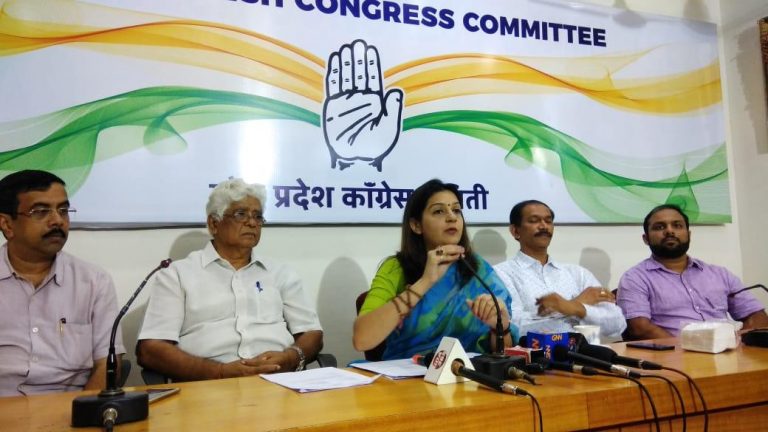 Parrikar’s silence amounts his agreement to Rafale deal conspiracy: Congress 