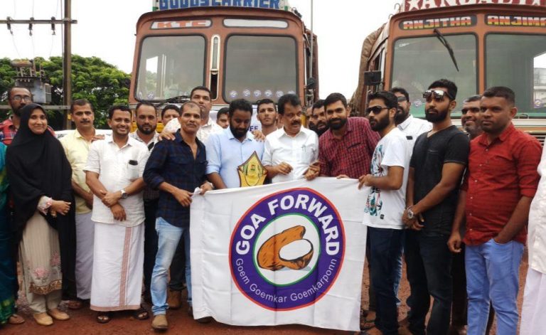 Goa Forward Party’s Kerala Relief material reaches to right people