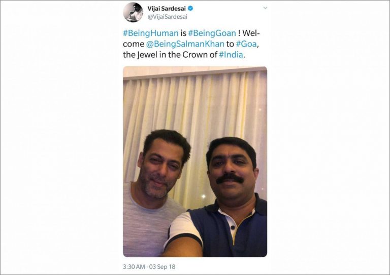 Vijai Sardesai clicks selfie with Salman Khan, twitteraties go gaga