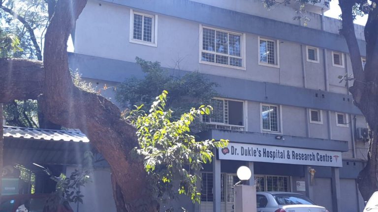 BJP to send central observers, Vijai meets CM