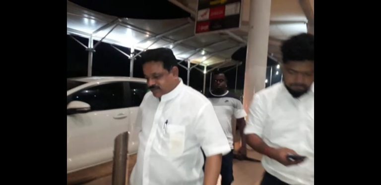 Dayanand Sopte, Subhash Shirodkar quits Congress