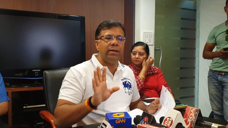 Goa Forward President Vijai Sardesai demands fish import ban, Vishwajit refuses