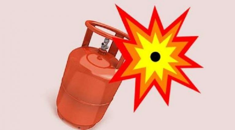 Fire accident at Baga, Calangute. Three injured, one admitted in hospital.