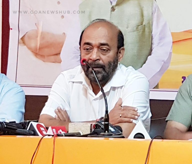 Deshprabhu is to be ignored: Tendulkar