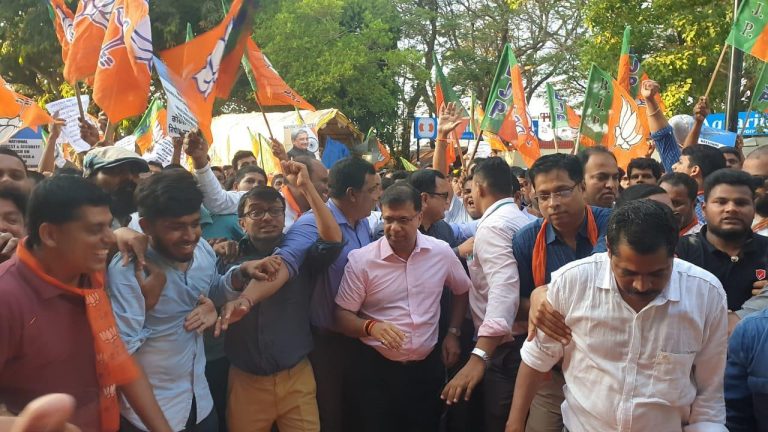 BJP-Congress workers come face-to-face over Rafale issue in Panaji