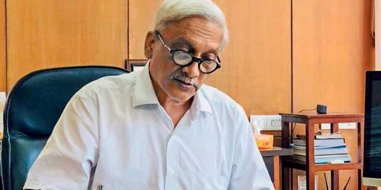 CM Parrikar inaugurates the commencement Model Career Centre at Employment Exchange