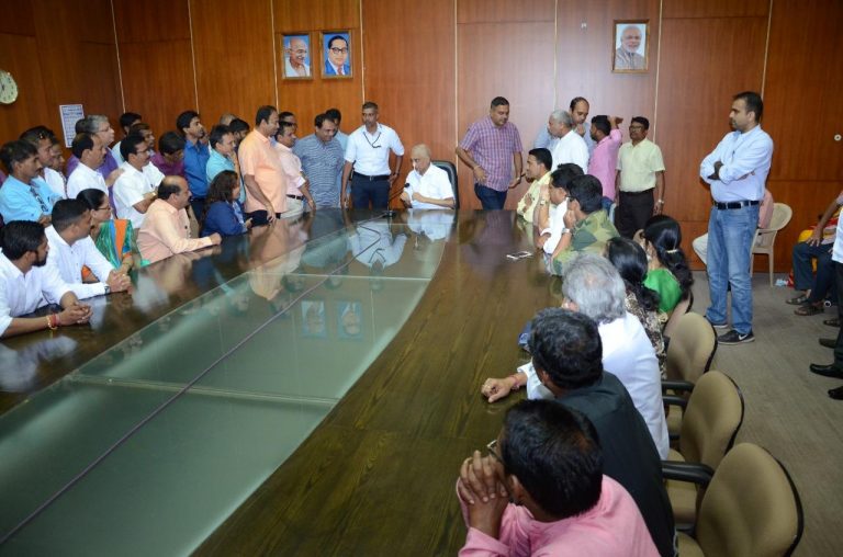 Day 2: Parrikar continues attending office, chair meetings