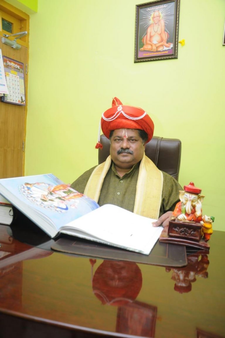 Deeply pained with the demise of Vishnu Wagh:  Digambar Kamat