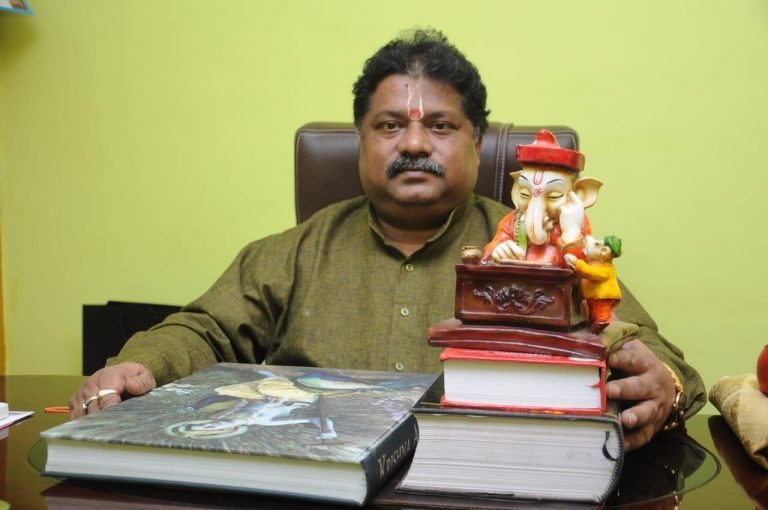 With heavy heart, we pray for late Wagh: Vishwajit Rane