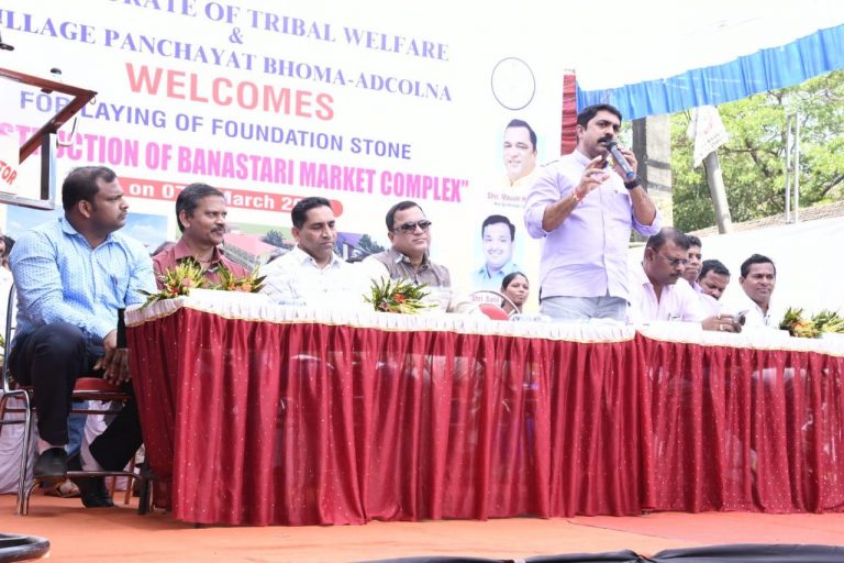 Vijai Sardesai claims MGP is having internal tie up with Congress