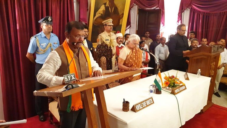 Several Ministers Give Pawaskar’s Swearing-in Ceremony a Miss