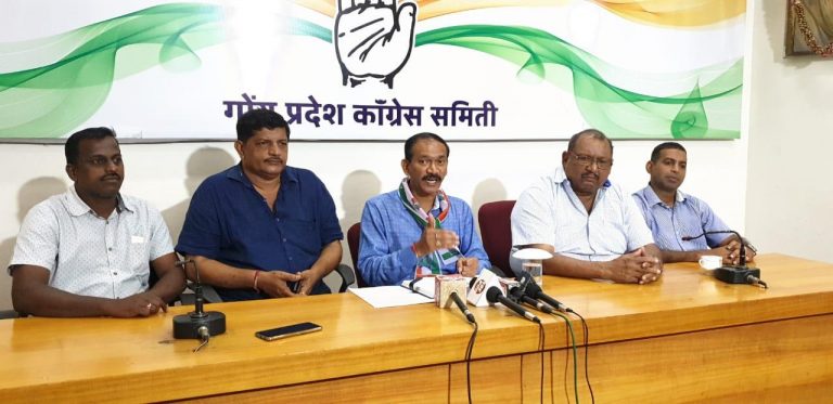 Congress shows mirror to BJP on Babush issue 