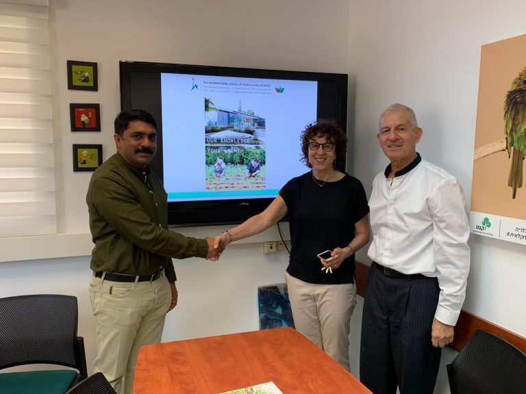 Vijai Sardesai hosted at Hebrew University in Israel, exchange programs discussed