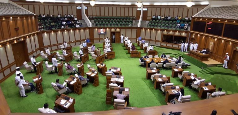 Rajesh Patnekar defeats Pratapsinh Rane to become Speaker of Goa Assembly