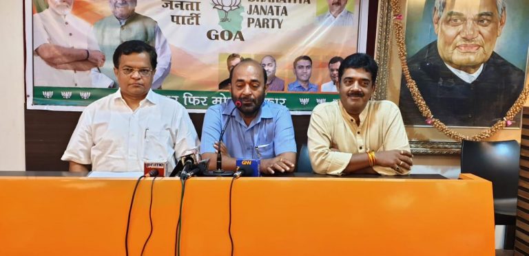 OMG! 10 Congress MLAs wanted to join BJP