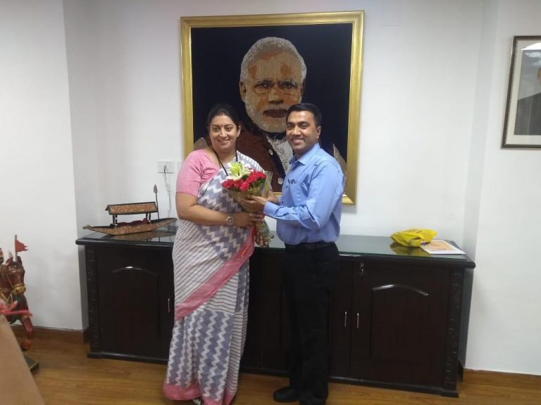Smriti Irani, Pramod Sawant to visit villages adopted by Parrikar in Amethi
