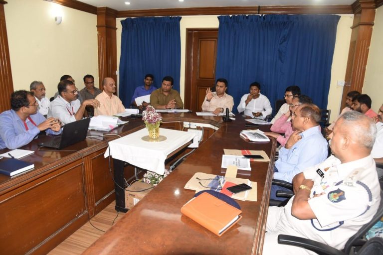 CM reviews  Sagarmala projects; only passenger centric no scope for cargo 