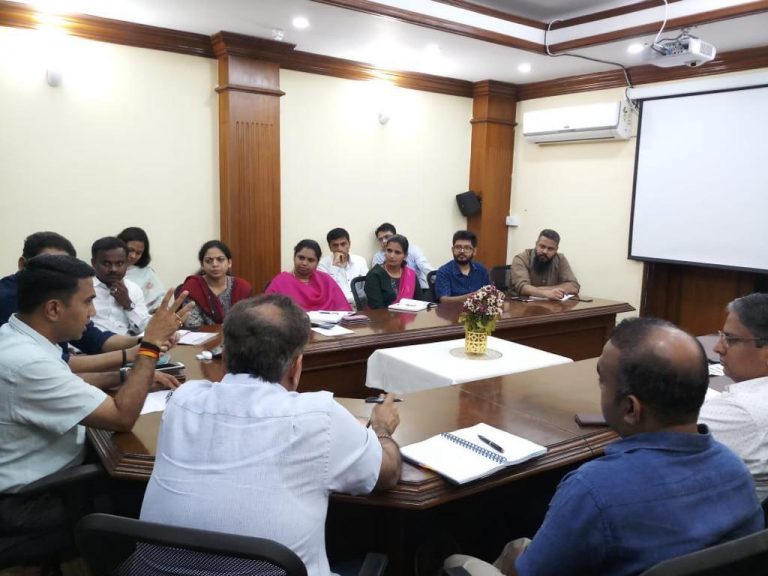 CM meets IAS officers, streamlines the administration