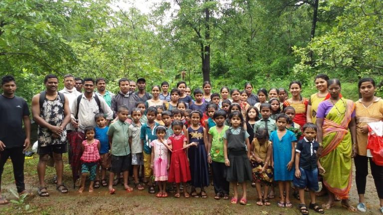 ज्ञानसागरच्या चिमुकल्यांची पावसाळी सहल