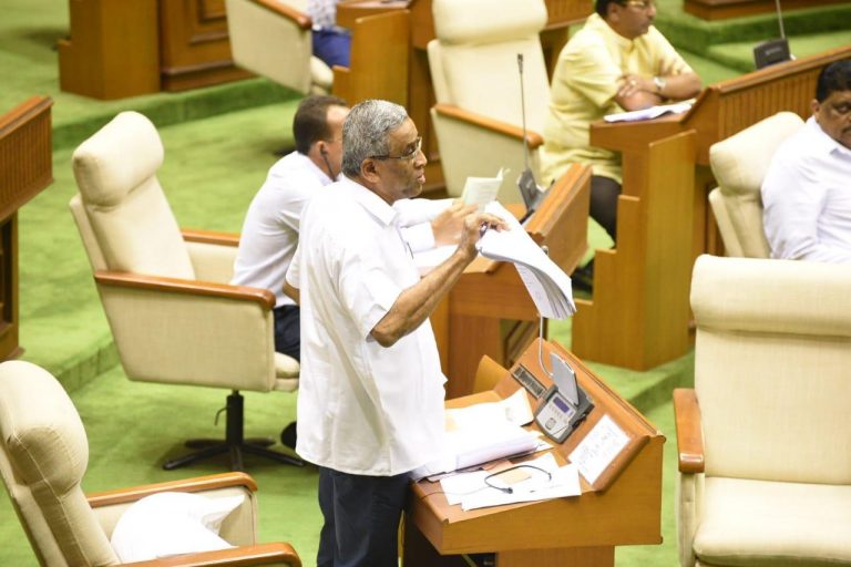 Dhavalikar recalls old insult, stages walk out from the House