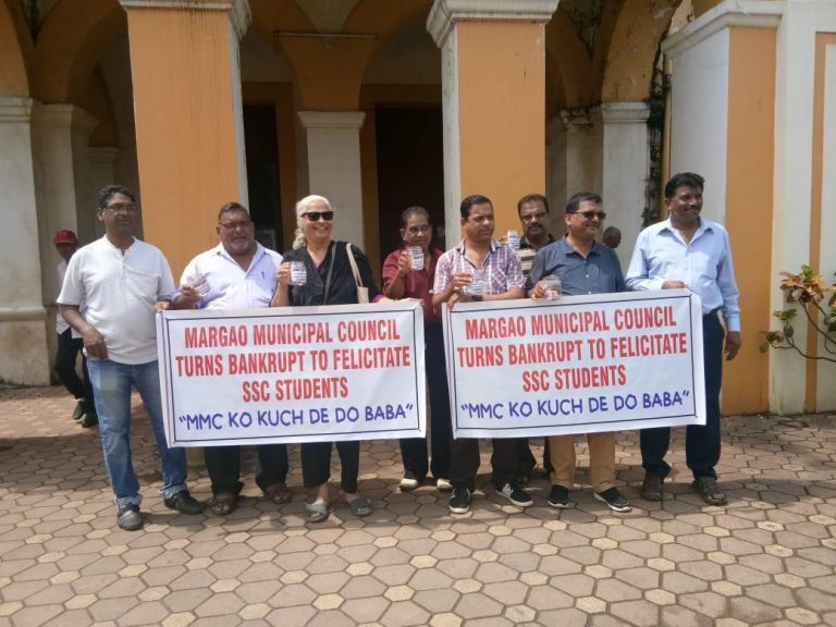 Shadow Council Beg’s for fund’s for MMC’s SSC scholarship