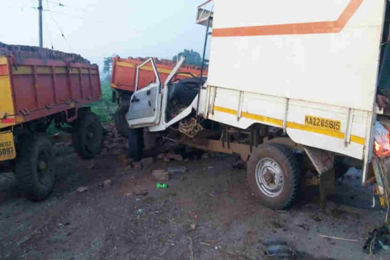 कार्तिकी एकादशीच्या दिवशीच अपघात, पंढरपूरमध्ये  ५ वारकरी जागीच ठार