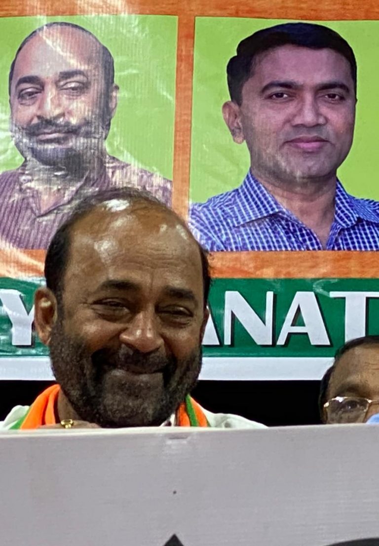 I have not retired, I will continue working: Vinay Tendulkar