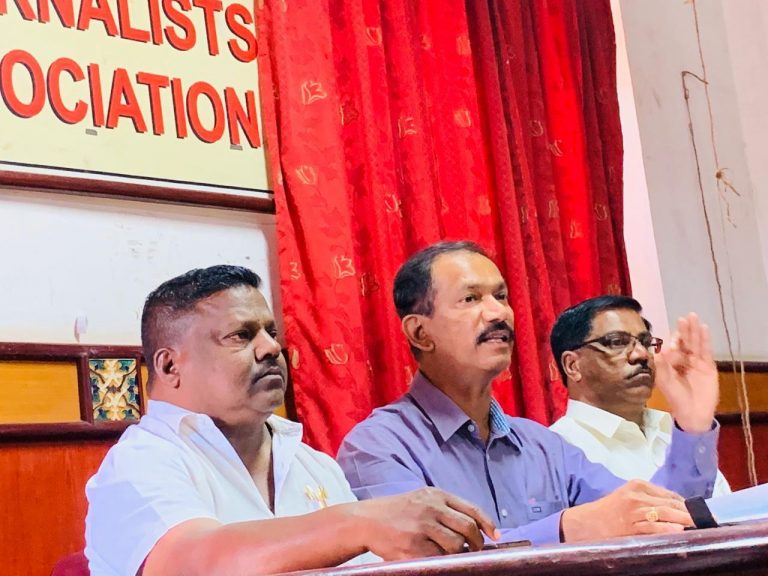 Congress to file CBI complaint in mining leases renewal cases, to name Parrikar