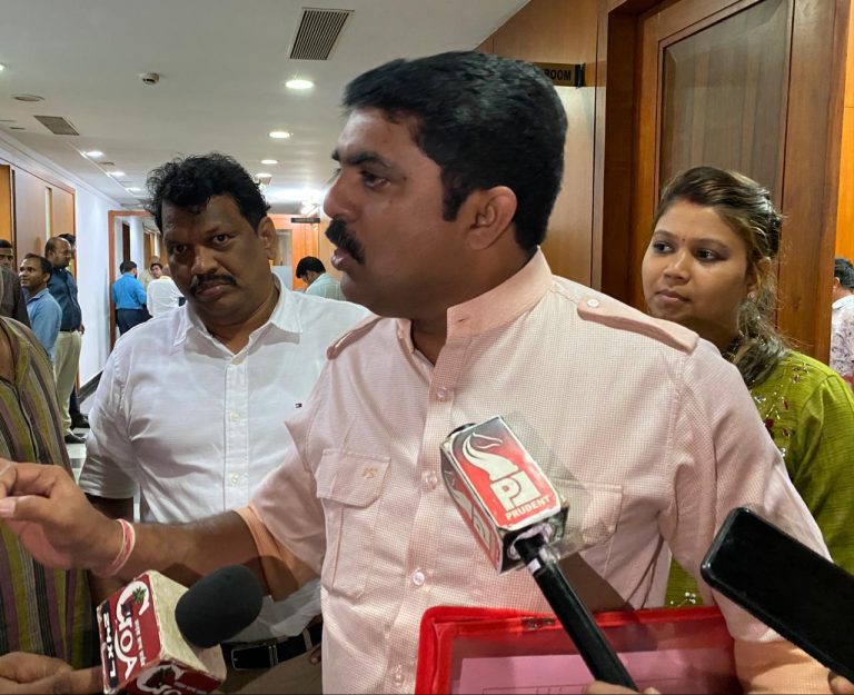 Sonsodo meet: Vijai unhappy with meeting, Lobo says solution is coming soon