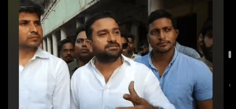 Congress protests in Panaji, demands apology by Sawaikar