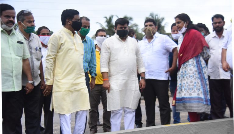 पावसाळ्यातील आपत्तीशी सामना करायला तयार रहा  पालकमंत्री उदय सामंत यांनी घेतला जिल्ह्याचा आढावा