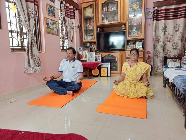 Yoga practitioners have less chances of getting Covid-19: Shripad Naik
