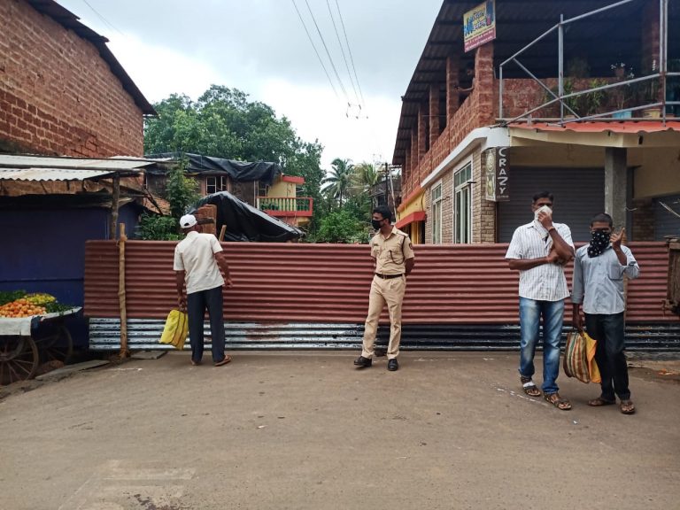 कणकवलीत व्यवहार थांबले, व्यापार ठप्प, कोरोनाग्रस्त रुग्ण आढळताच कंटेन्मेंट झोन