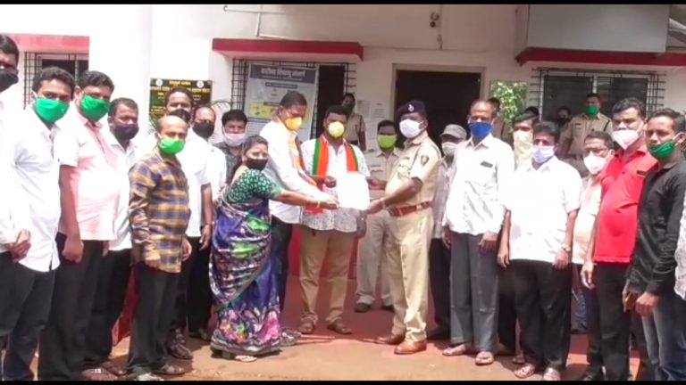 विनायक राऊत यांच्या मुलावर गुन्हा दाखल करा, भाजपने कणकवली पोलिसांना दिले निवेदन