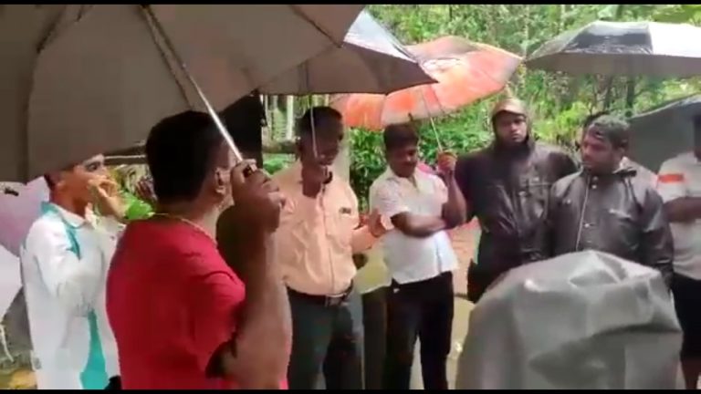 वेंगुर्ले तालुक्यातील वांयगणी सरपंचांविरोधात ग्रामस्थांची तहसीलदारांकडे तक्रार