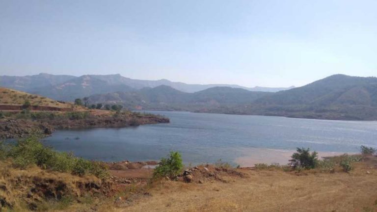सिंधुदुर्ग जिल्ह्यात धरण प्रकल्प झाले, कालवे मात्र रखडले  २० हजार हेक्‍टर क्षेत्र सिंचनापासून वंचित
