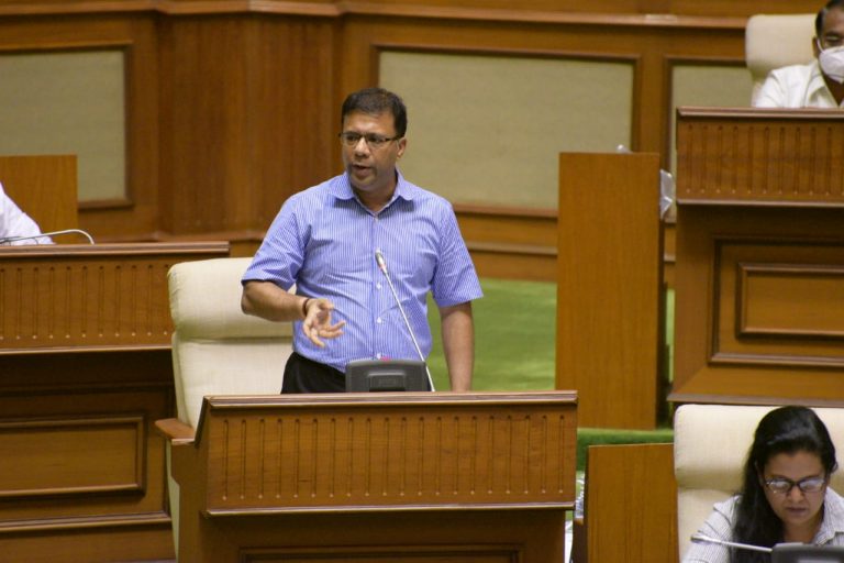 Vishwajit Rane demolishes claim of opposition on COVID-19 care management 