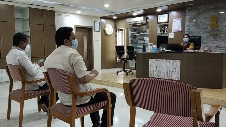 जनता कर्फ्युच्या नावाखाली प्रशासनाची दंडेलशाही, शिवसेना नेते संदेश पारकर यांनी वेधले जिल्हाधिकारी के मंजुलक्ष्मी यांचे लक्ष