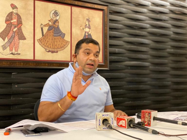 Pramod Sawant would be responsible for the death of industrial sector: Rohan Khaunte