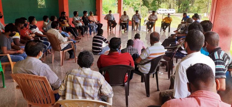 Several including Senior Citizens, farmers discuss Sattari issues like IIT, Alvara, Kumeri      Devendra Gaonkar
