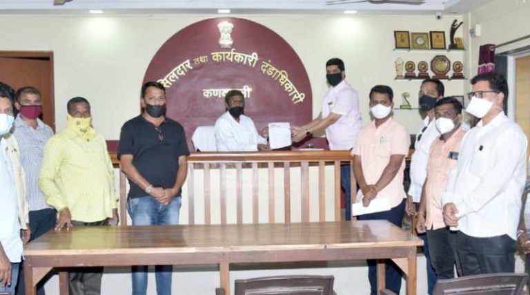 भात शेती नुकसानग्रस्त शेतकऱ्यांना भरपाई द्या, भाजपाची कणकवली तहसीलदारांकडे मागणी