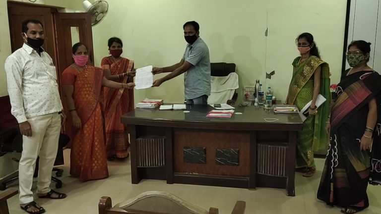 उमेद अभियान वाचावा, सह्याद्री प्रभागसंघ फोंडाघाटच्या महिला पदाधिकाऱ्यांनी दिले गटविकास अधिकाऱ्यांना निवेदन