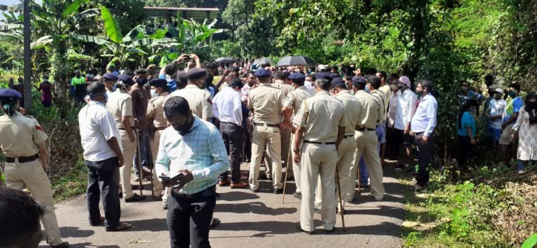 IIT: Melavali villagers continue their protest, block road on Tuesday     By Devendra Gaonkar