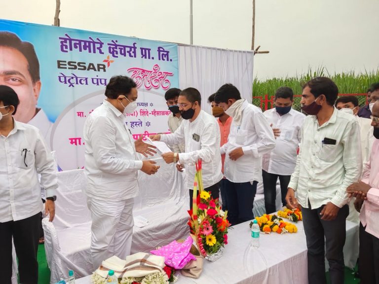 उमेद अभियानातील कंत्राटी कर्मचाऱ्यांच्या प्रश्नांकडे अनंत पिळणकर यांनी वेधले जलसंपदा मंत्री जयंत पाटील यांचे लक्ष