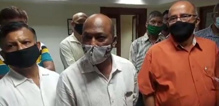 CM Pramod Sawant assures Ribandar Health Committee of 24×7 medical facilities at old Ribandar hospital