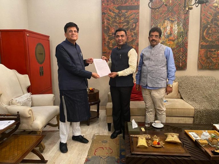 CM Pramod Sawant calls on Union Ministers in Delhi