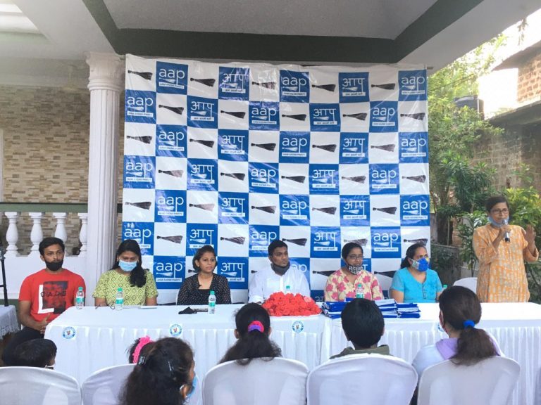AAP flags off women wing in Benaulim 