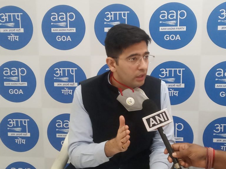 AAP promises free electricity up to 200 units, half rate till 400 units